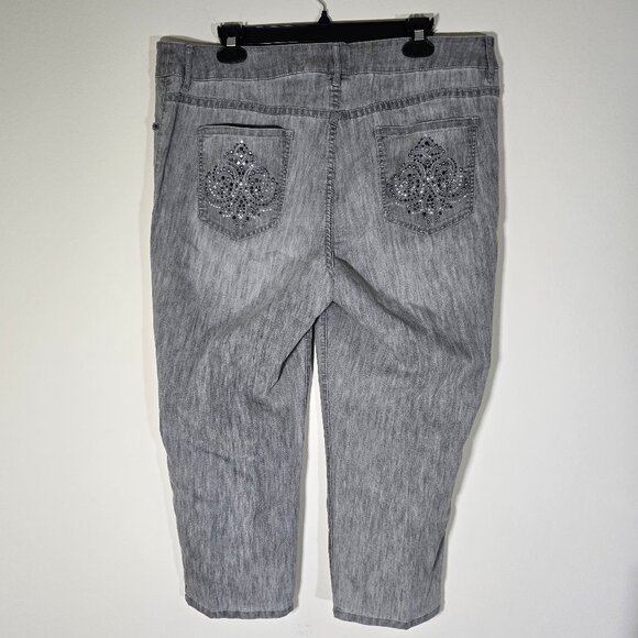 Chico's Platinum Denim Jeans with a Great Look Sparkling Rear Pocket Design - Picture 3 of 7